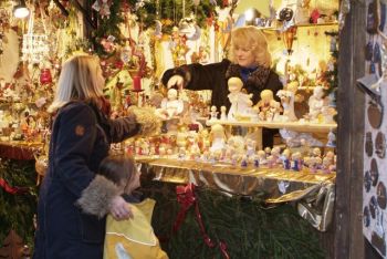 Display of Christmas angels in Kaufbeuren; copyright: Verkehrsverein Kaufbeuren e.V. 