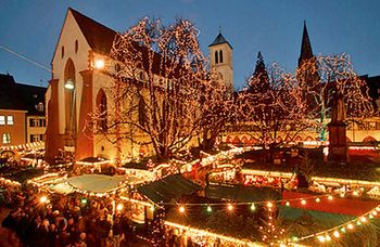 Christmas lights wherever you look; copyright: Freiburg Wirtschaft Touristik & Messe GmbH & Co. KG 