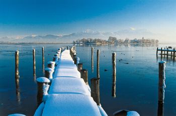 All aboard the Christmas boat
to Fraueninsel island