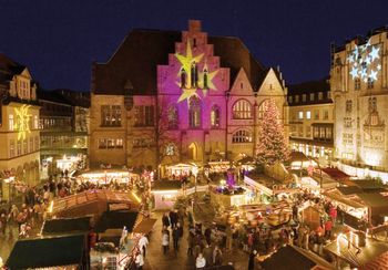 A fairytale setting: the historical market square; copyright: tourist information Hildesheim 