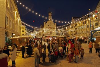 The biggest Christmas market in the Allgäu; copyright: Kempten Regio Tourismus e.V. 