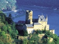 Burg Katz with the Rhine in the background
