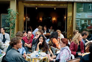 Berlin Pavement café at Winterfeldplatz, Copyright Photo-Center Greiner&Meyer